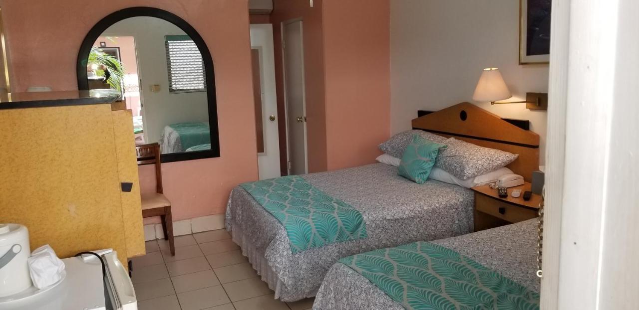 Towne Hotel Νασάου Εξωτερικό φωτογραφία