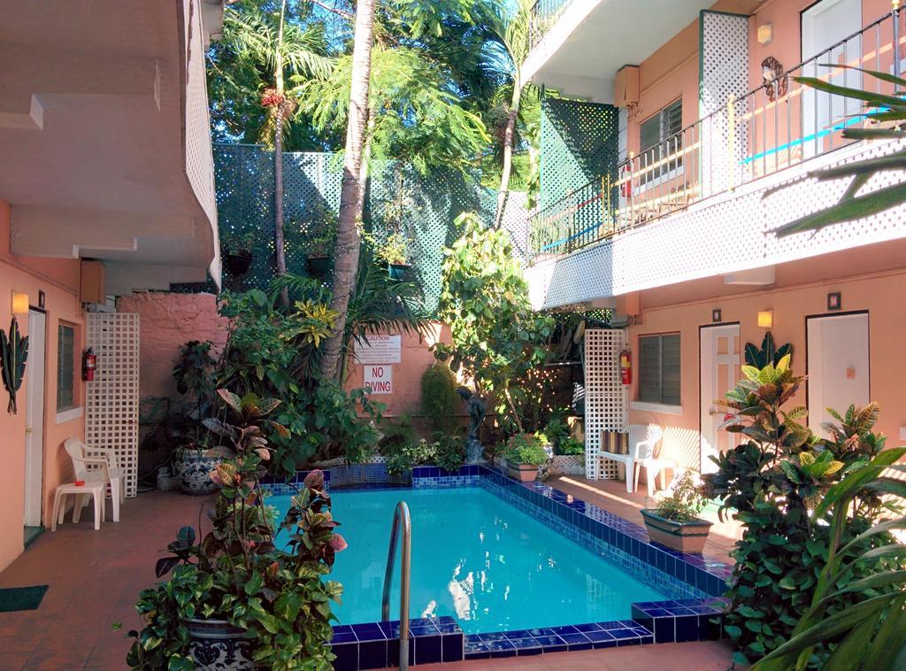 Towne Hotel Νασάου Εξωτερικό φωτογραφία